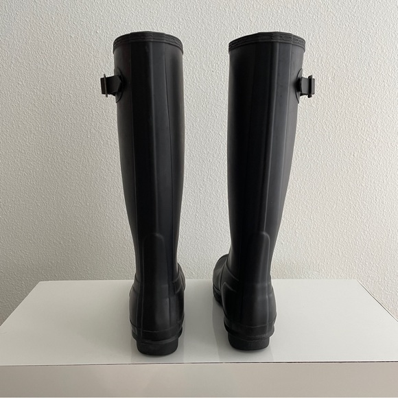 Hunter dark gray tall rubber rain boots - Picture 3 of 13